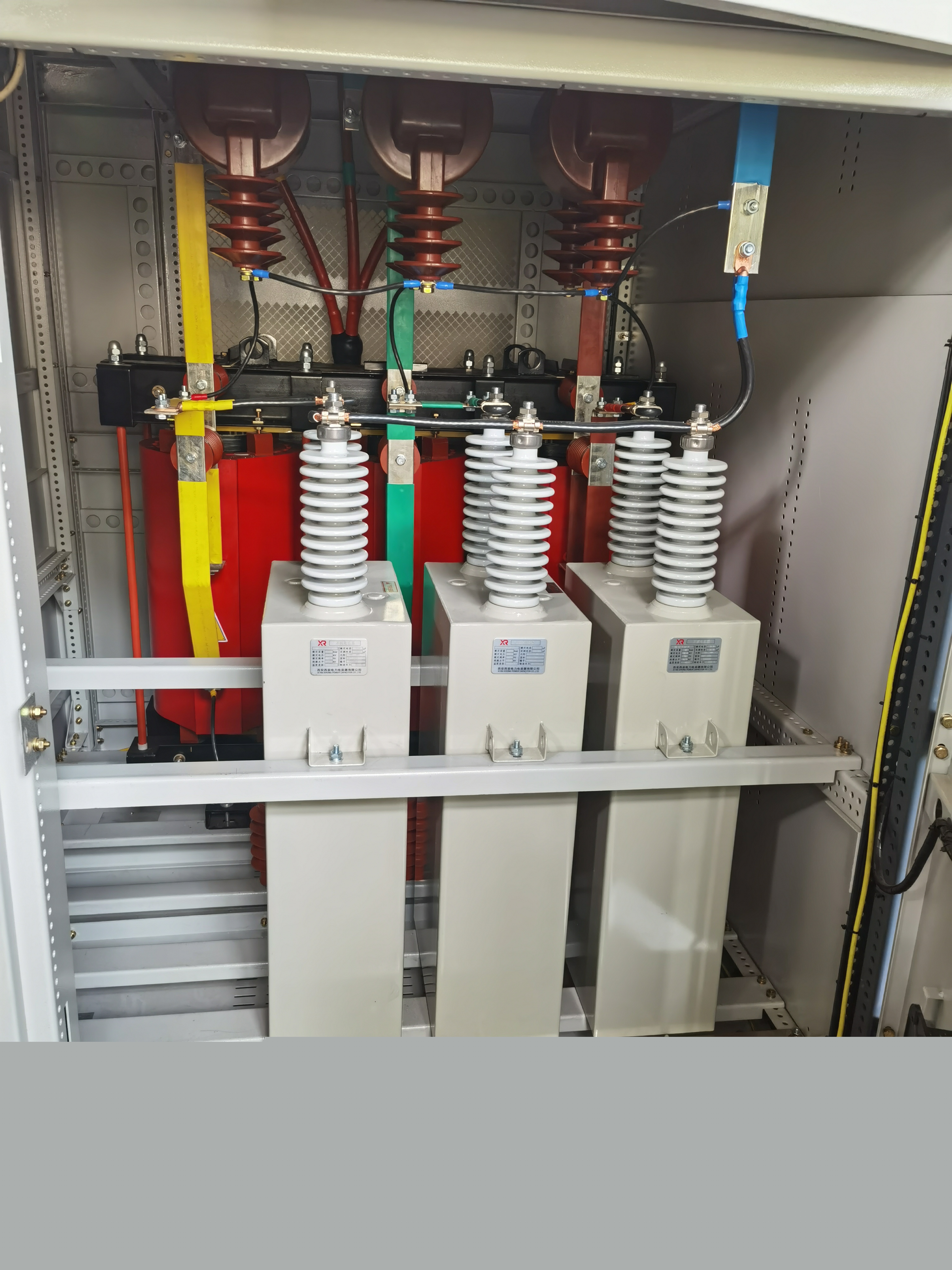 西安西容-高壓電容器的結(jié)構(gòu)特點